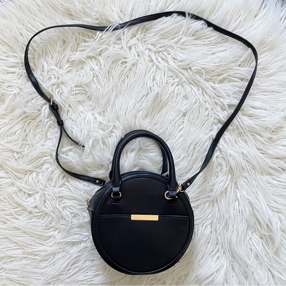 A New Day Black Circle Purse